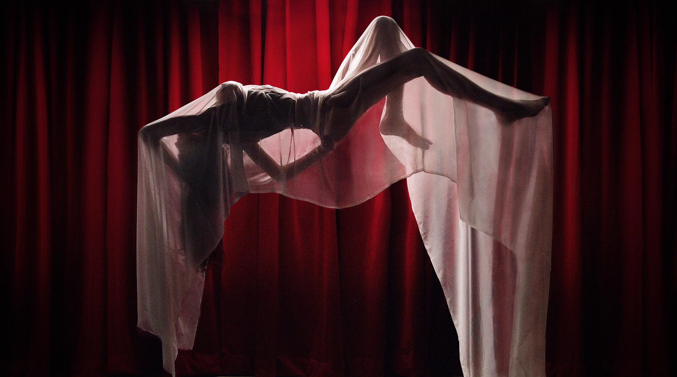 Editorial-Conceptual-Creative-Magazine-Photoshop-Extreme